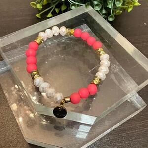 Erimish Coral Ivory Gold Iridescent Beaded Stretch Bracelet